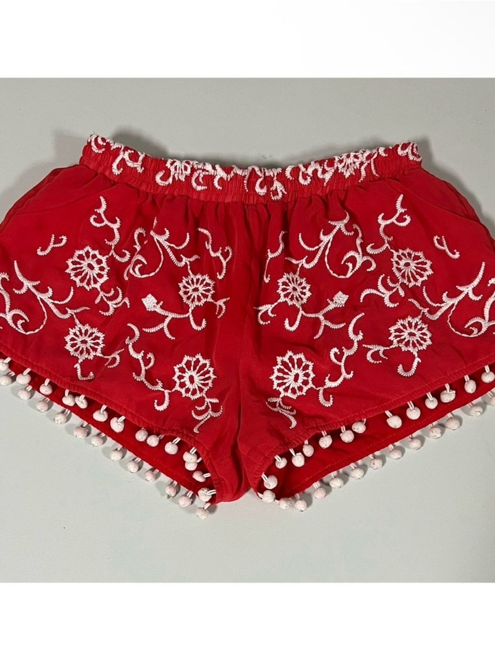 Red White Floral Bohemian Pom-Pom Shorts Bottoms Size M 🤍❤️✨ #shorts #boho #y2k